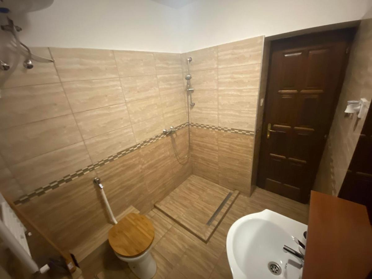 Palma Apartmanok Szallashely Szazhalombatta 6A Exterior photo